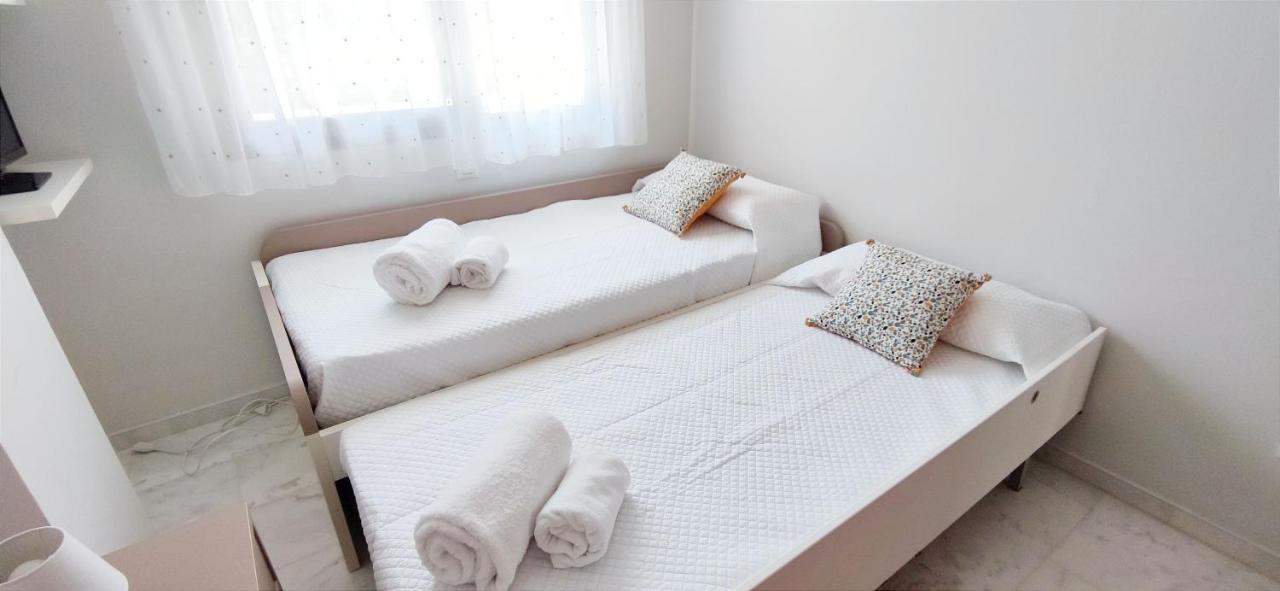 Apartamento Zephyrus By Denia Costa Exterior photo
